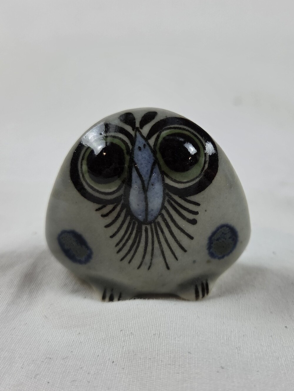 Mexican Tonala Hand Painted Owl Figure 1.75"h - Picture 2 of 7
